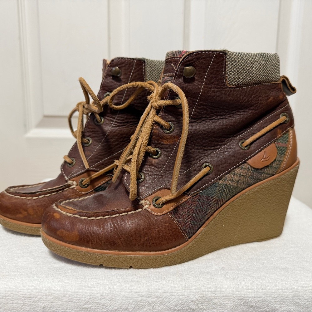 Sperry Top Sider Brown Leather Wedge Ankle Boots